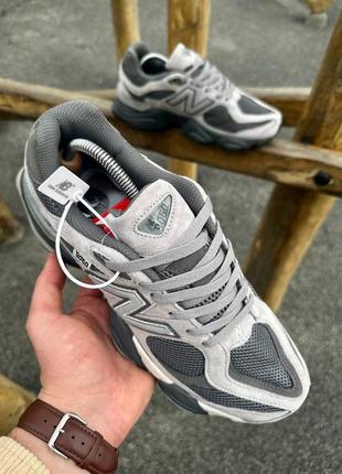 Чоловічі кросівки нью беланс 9060 сірі new balance 90608 фото