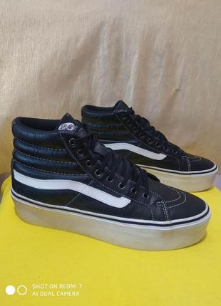 Кожаные кроссовки кеды хайтопы vans sk8-hi platform black high top trainers <unk> asos