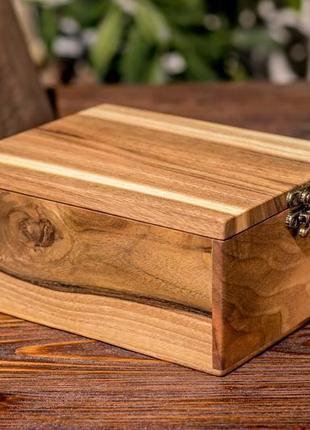 Шкатулка для часов мужская на 4 ячейки с деревянной крышкой