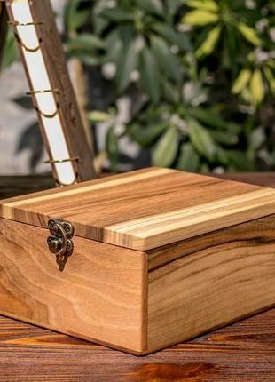 Шкатулка для часов мужская на 4 ячейки с деревянной крышкой