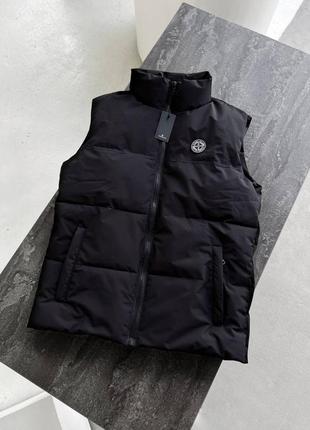 Веснняна жилетка stone island