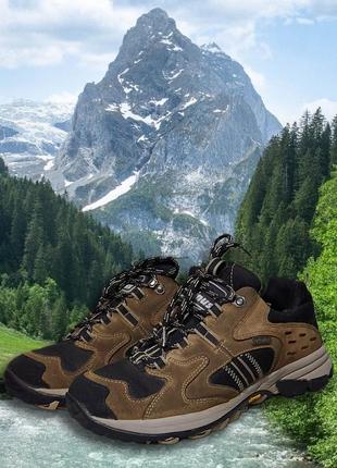 Классные  кроссовки trekking vibram .hydrotex. размер 39.1 фото