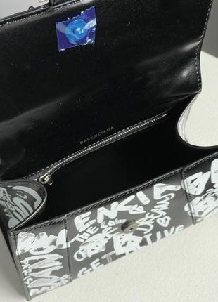 Женская сумка в стиле balenciaga hourglass small handbag graffiti in black premium.5 фото