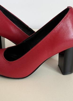 Туфлі шкіряні червоні