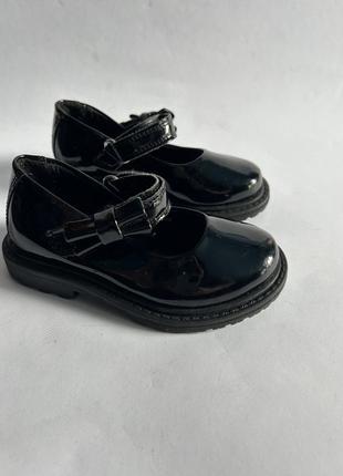 Детские кожаные туфельки для девочки в стиле мэри джайн от schuh