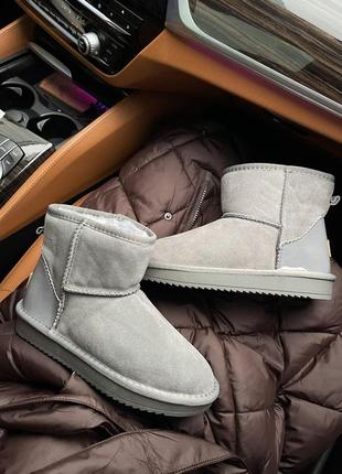 Ugg mini classic gray