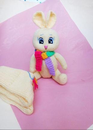 Вязаная игрушка зайчик, вязаные детские носки, комплект на подарок