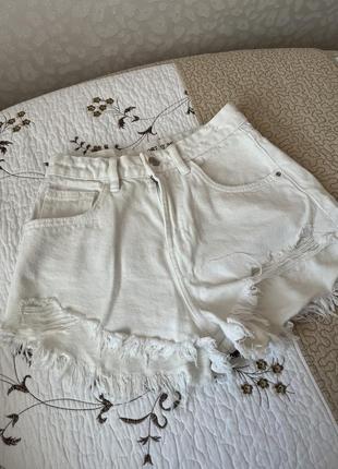 Белые джинсовые шорты ovs🔥🥹🤍4 фото