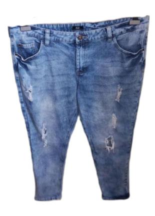 Стильные джинсы с высокой посадкой и разрезами 54-56 размер