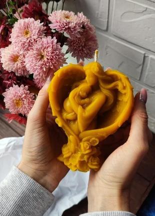 Свічки з бджолиного воску.        свічка з бджолиного воску "берегиня". свічки з воску