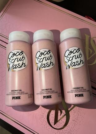 Гель-скраб для тіла victoria's secret pink coco scrub exfoliating body wash with coconut oil