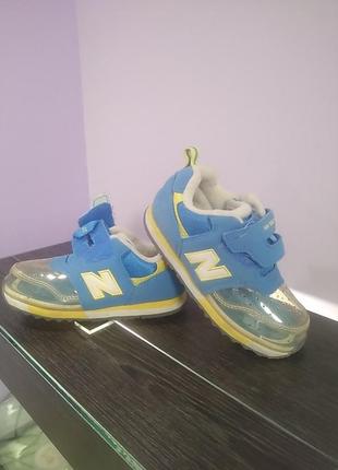 Кроссовки new balance