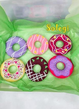 Набор пончиков donuts из фетра//игрушки развивающие эстетическое восприятие и мелкую моторику