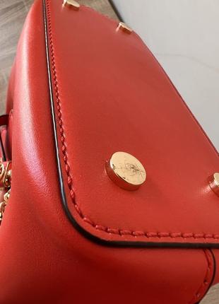 Шкіряна сумка michael kors hamilton legacy extra-small leather belted satchel5 фото
