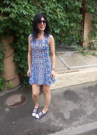 Платье летнее серое с голубым ажурное8 фото