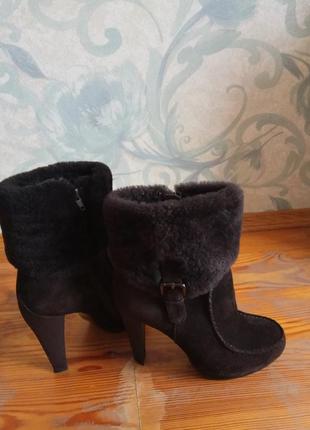 Зимові замшеві ботіночки