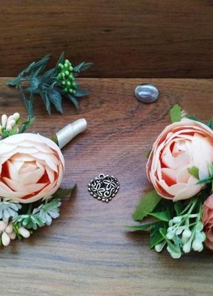 Коралловая бутоньерка для жениха бутоньерка для свидетеля в коралловом цвете свадебные...