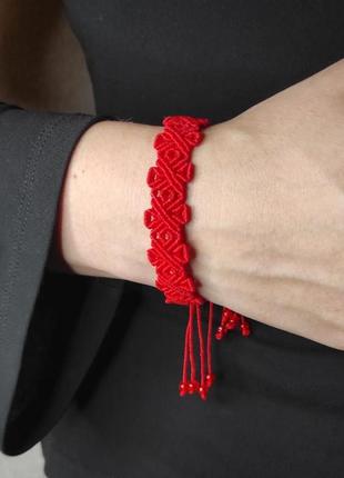 Жіночий браслет ручного плетіння макраме "баст" charo daro (червоний)1 фото