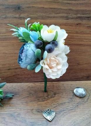 Бутоньерка для жениха в цвете циан бутоньерка для свидетеля свадебные бутоньерки8 фото