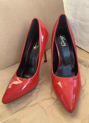 Туфли лодочки