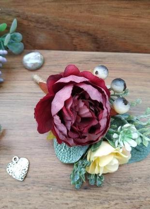 Бутоньерка для жениха в цвете марсала бутоньерка для свидетеля свадебные бутоньерки