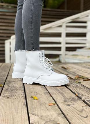 Dr. martens white no logo 1