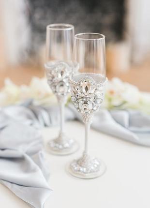 Свадебные бокалы серебряного цвета белый сапфир2 фото