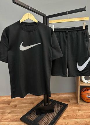 Комплект nike black футболка + шорти1 фото