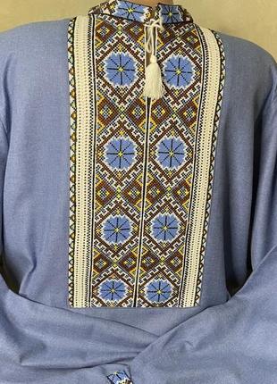 Стильна чоловіча вишиванка на синьому домотканому полотні ручної роботи. ч-16701 фото