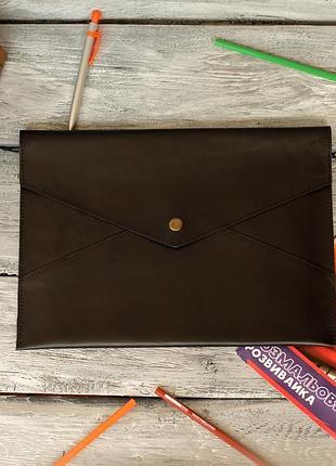 Черная кожаная папка
