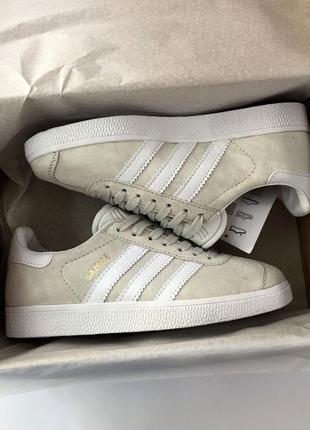 Жіночі кросівки adidas gazelle, adidas hamburg, adidas terrex, adidas iniki, adidas samba, adidas campus, adidas forum, adidas niteball5 фото