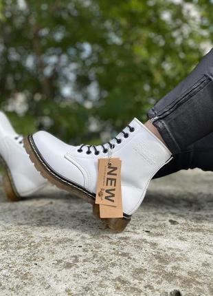 Dr. martens 1460 white leather white