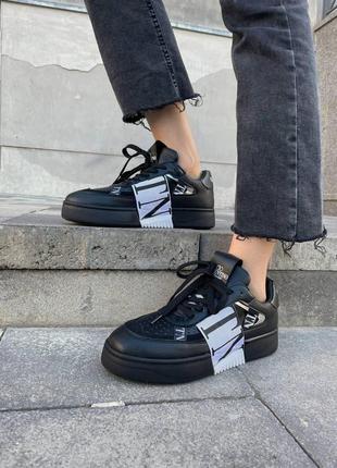 Valentino black