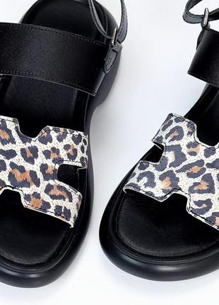 Черные с тигровым/леопард натуральные кожаные босоножки сандалии 36-408 фото