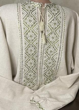 Низинка. стильна чоловіча вишиванка на сірому льоні ручної роботи. ч-16556 фото