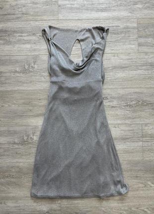 Срібляста сукня міні люрекс з голою відкритою спиною з шнурівкою декольте