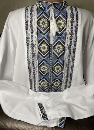 Стильная мужская вышиванка на белом домотканом полотне ручной работы. ч-17706 фото