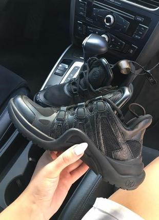 Louis vuitton sneakers triple black