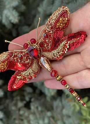 Брошь стрекоза в красном цвете с кристаллами сваровски4 фото