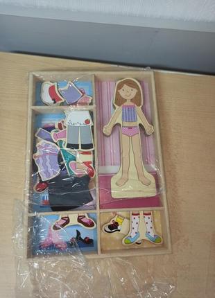Игровой набор деревянная куколка с шкафом и одеждой на магнитах