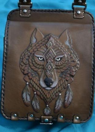 Коричневая кожаная сумка на ремне ′дух волка′1 фото