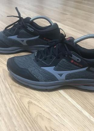 Mizuno wave rider gtx