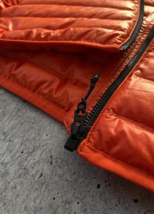 Яркая микропуховая спортивная куртка от adidas5 фото