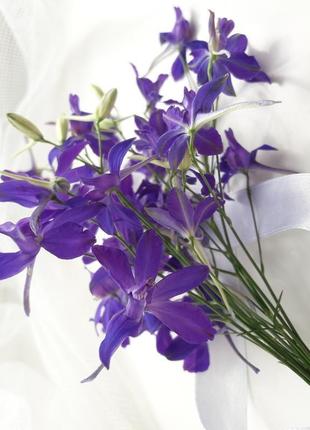 Яркие синие цветы для изготовления украшений из эпоксидной смолы.4 фото