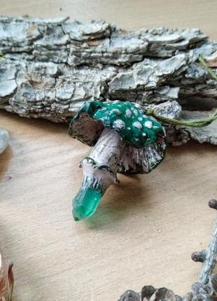 Зеленый мухомор с кристаллом4 фото