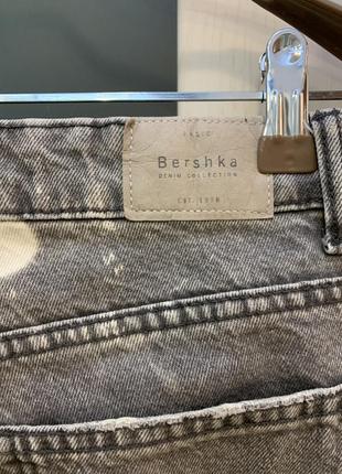 Джинсы bershka мом6 фото