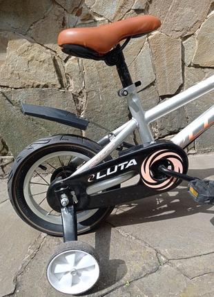 Luta. велосипед 12 дюймов колеса.5 фото