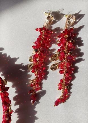 Яскраві сережки-гроны з кришталю "madrid" червоного кольору5 фото