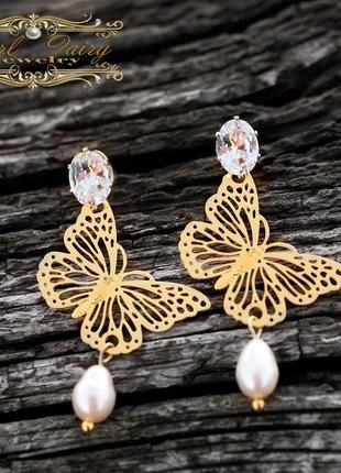 Сережки з кристалами, натуральними перлами "метелики"1 фото