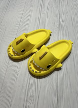 Shark slides тапочки акули для пляжу басейну на літо2 фото